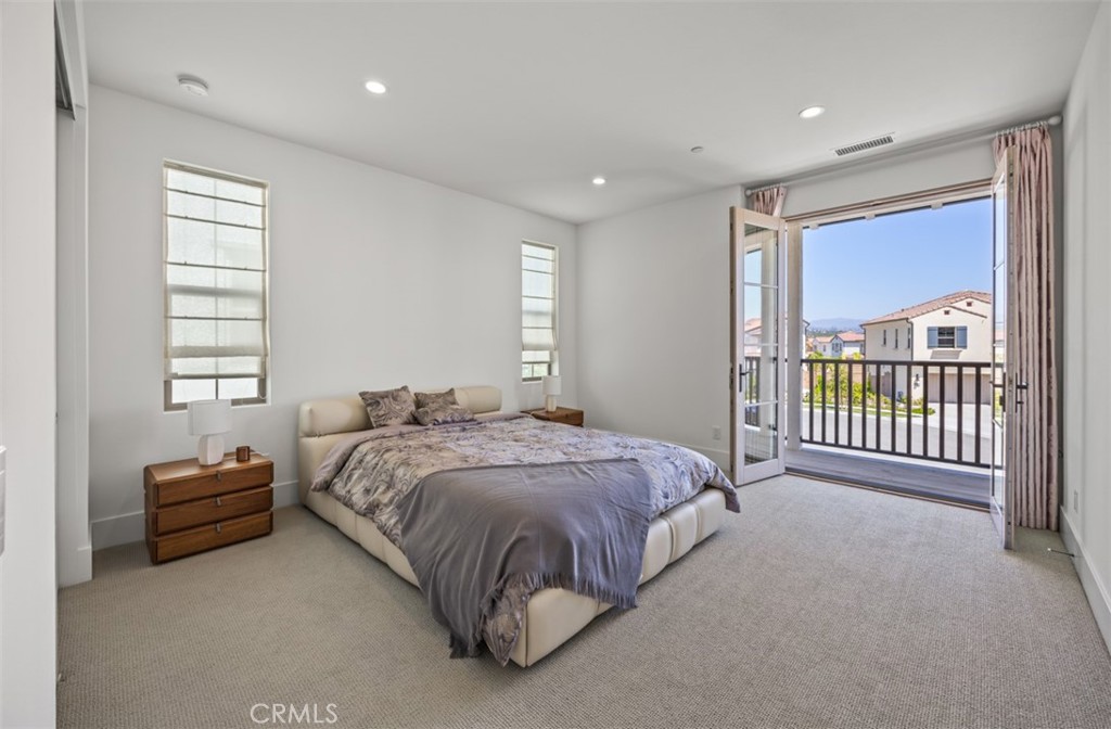 135 Oakstone