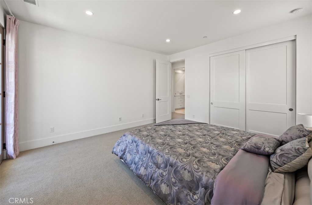 135 Oakstone