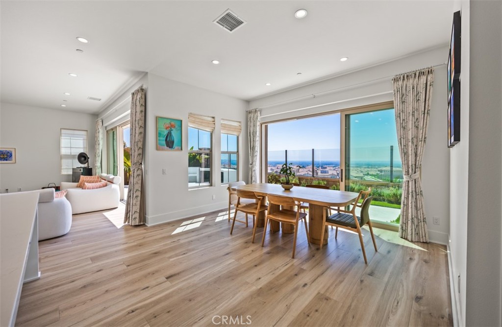 135 Oakstone