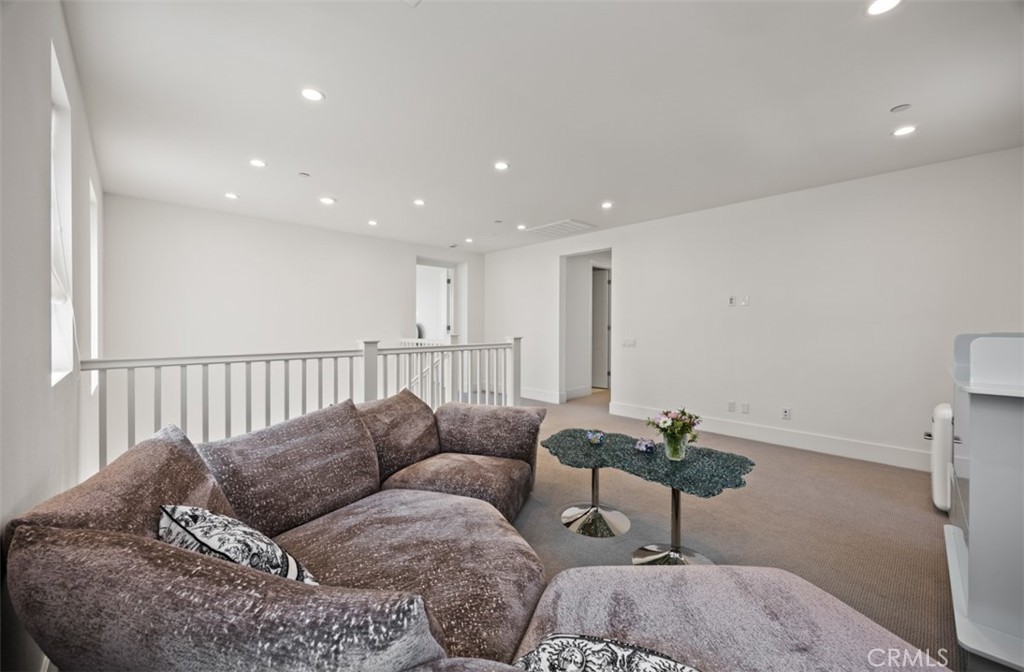 135 Oakstone
