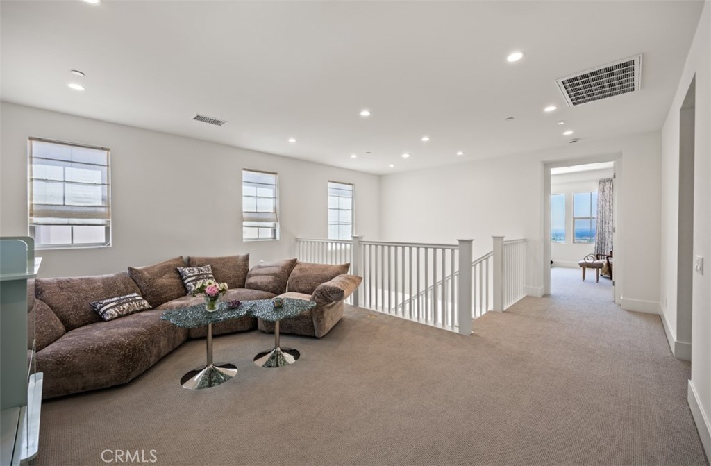135 Oakstone