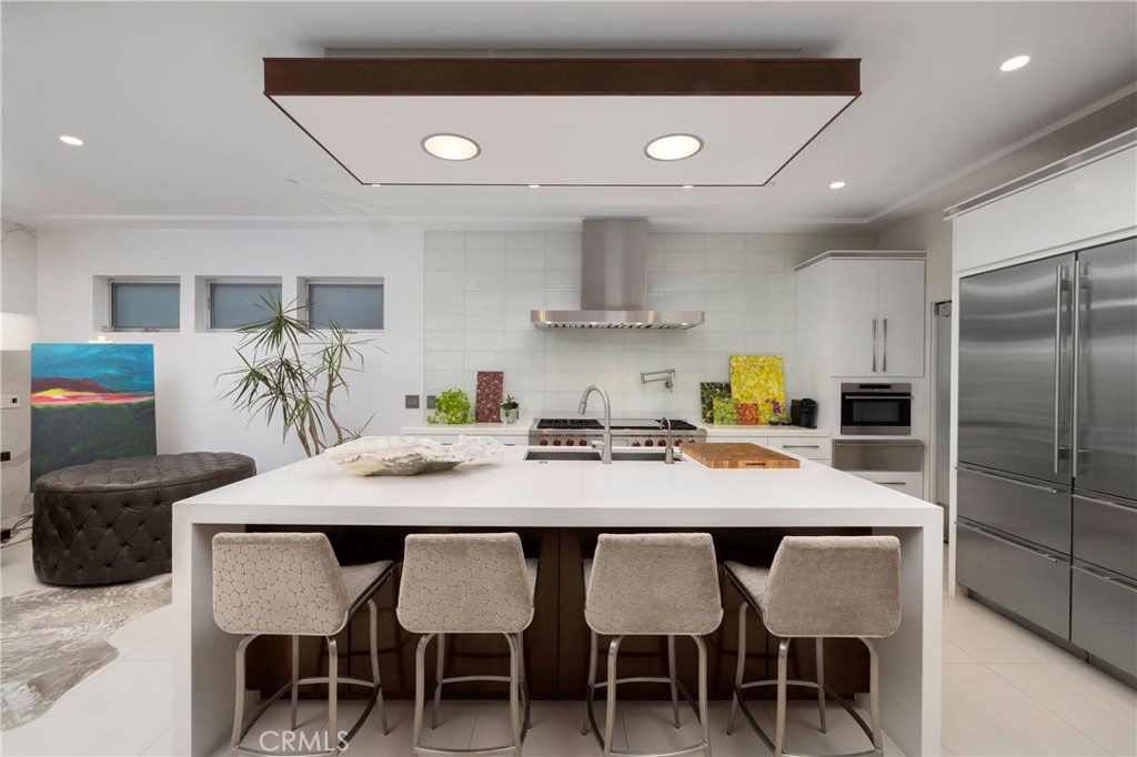 5517 E Ocean