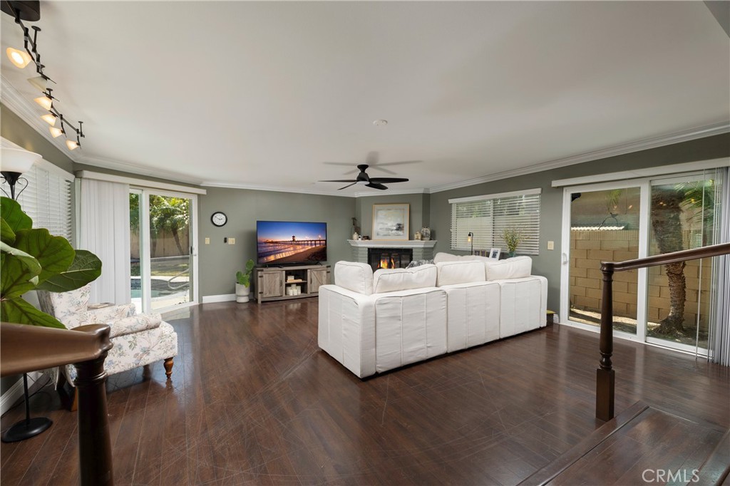 17291 Forbes