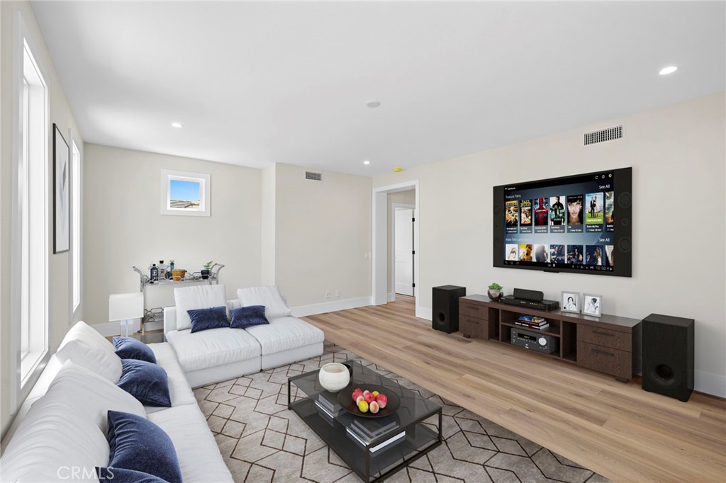 22661 Sweetmeadow