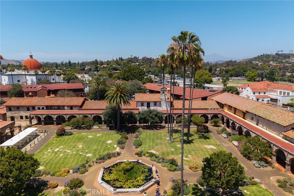31442 El Camino Real