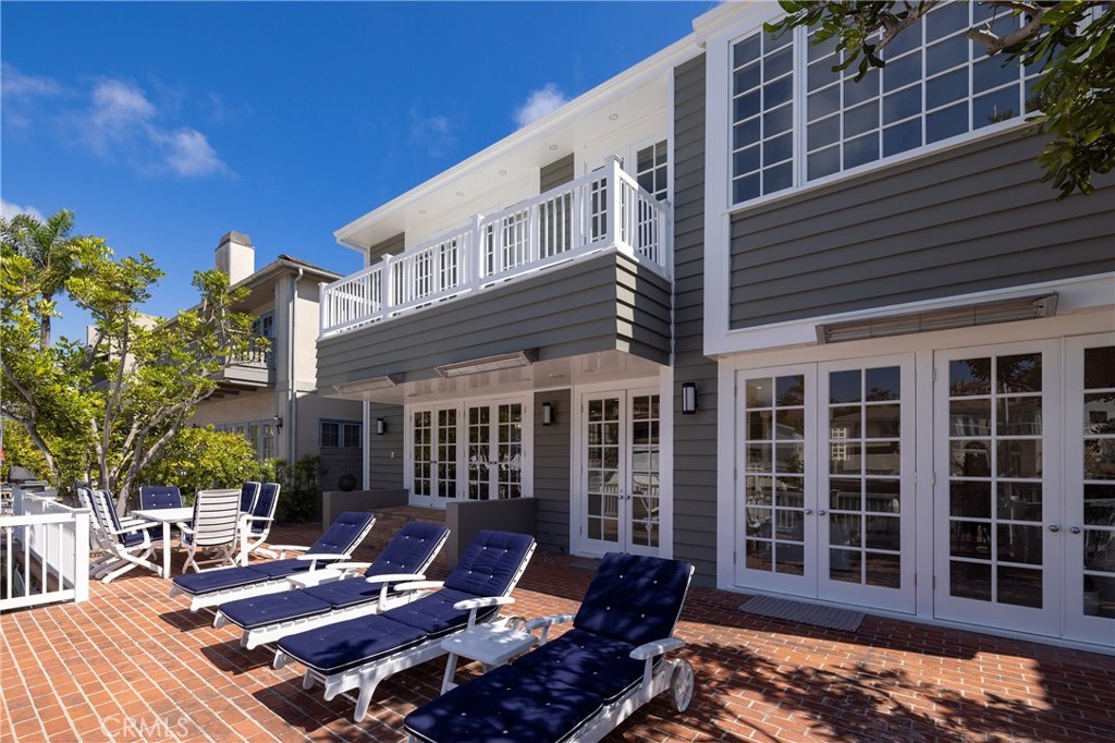 736 Harbor Island Drive