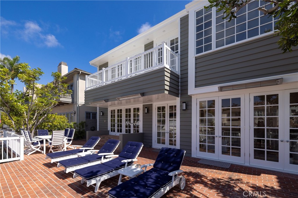736 Harbor Island Drive