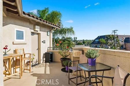 543 LAGUNA Drive