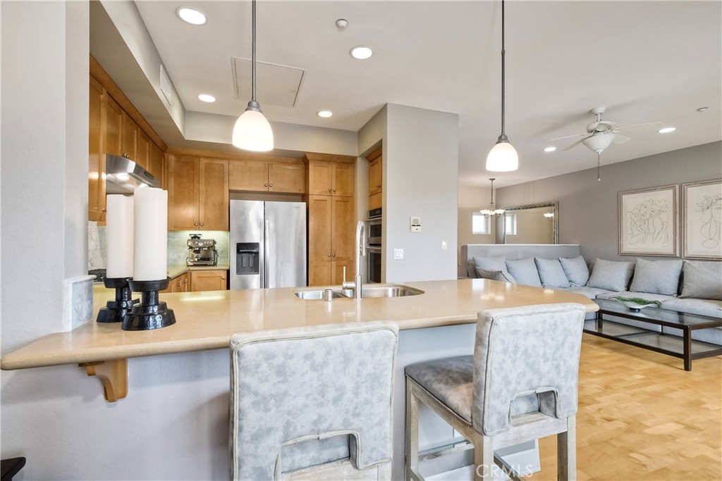 543 LAGUNA Drive