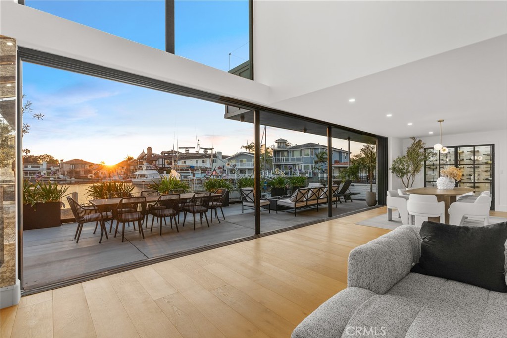16861 Edgewater