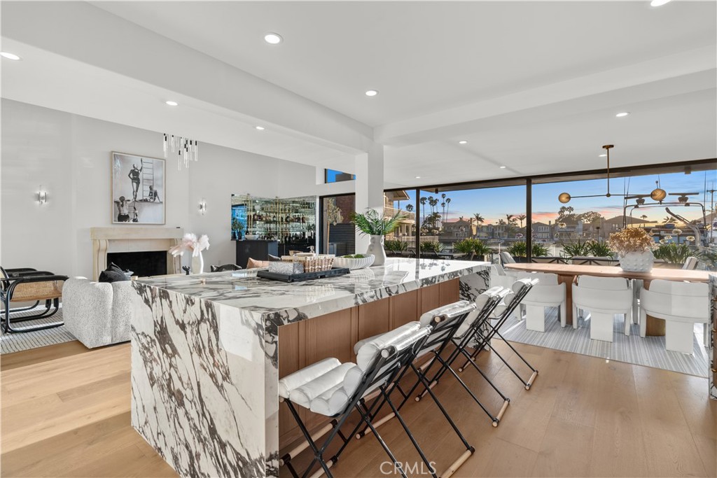 16861 Edgewater