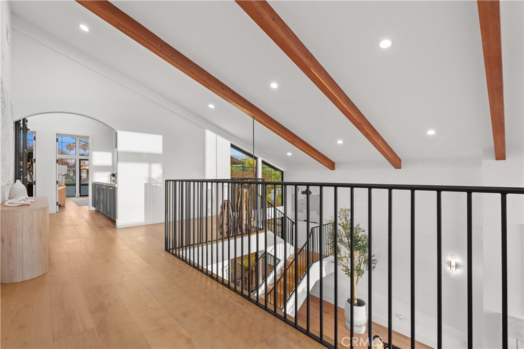 16861 Edgewater