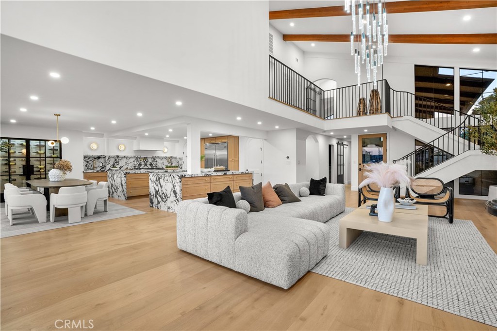 16861 Edgewater