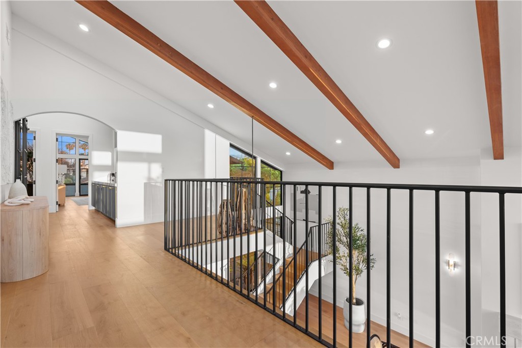16861 Edgewater