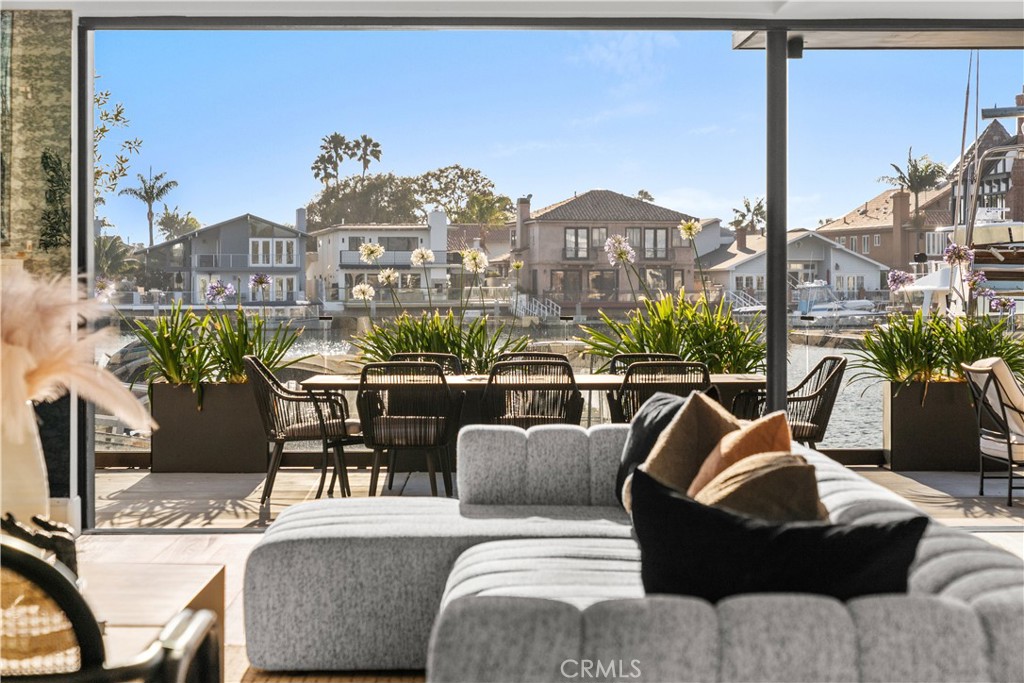 16861 Edgewater