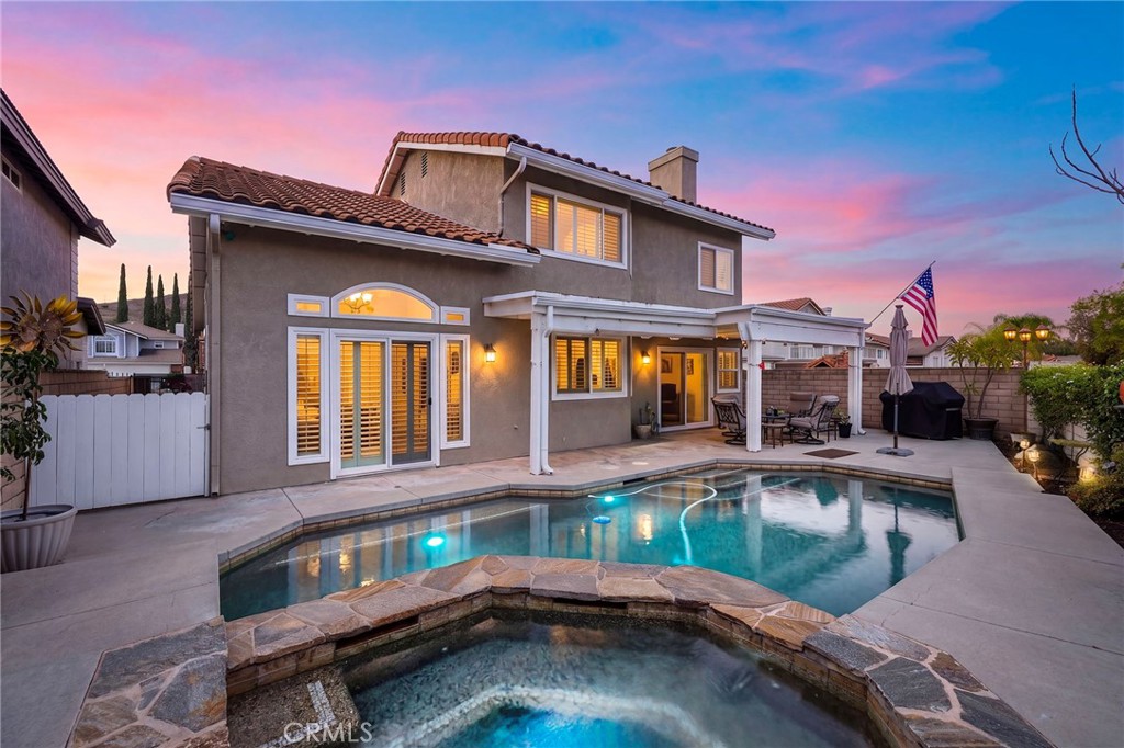 17935 Via Casitas