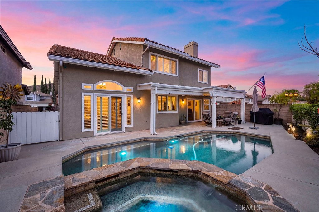 17935 Via Casitas