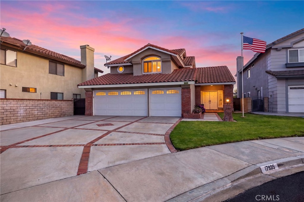 17935 Via Casitas