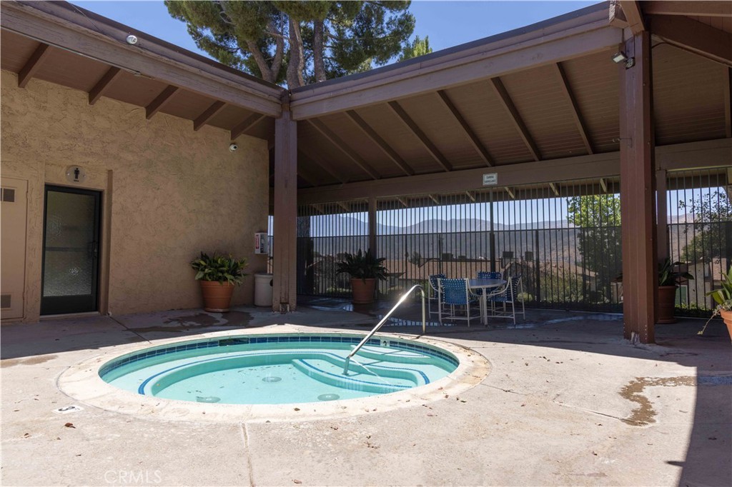 1272 Vista Serena