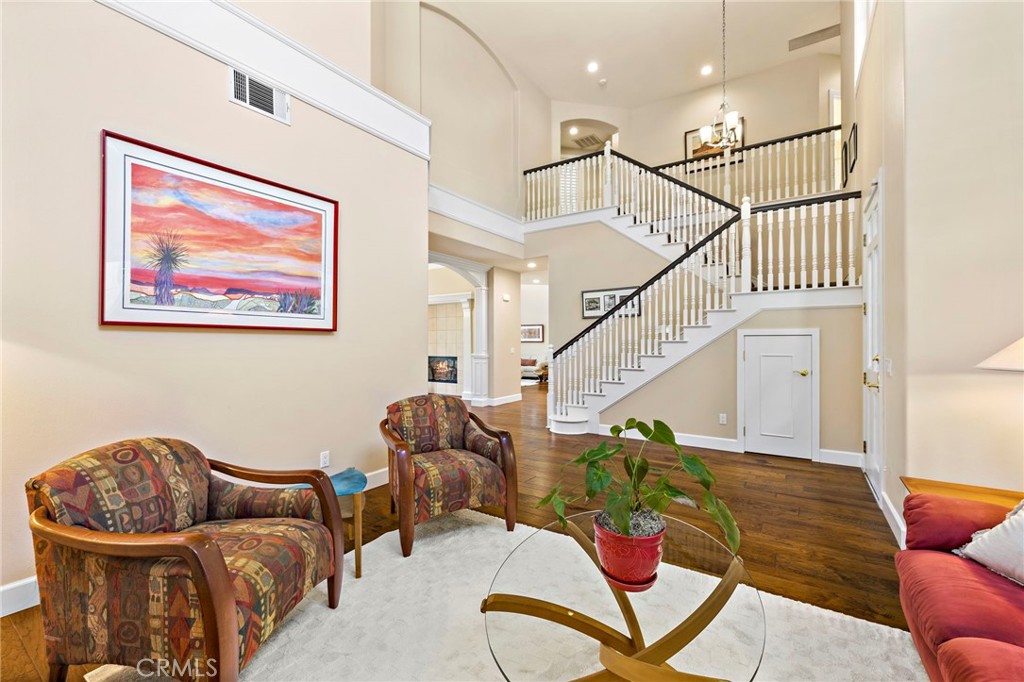 48 Downfield Way
