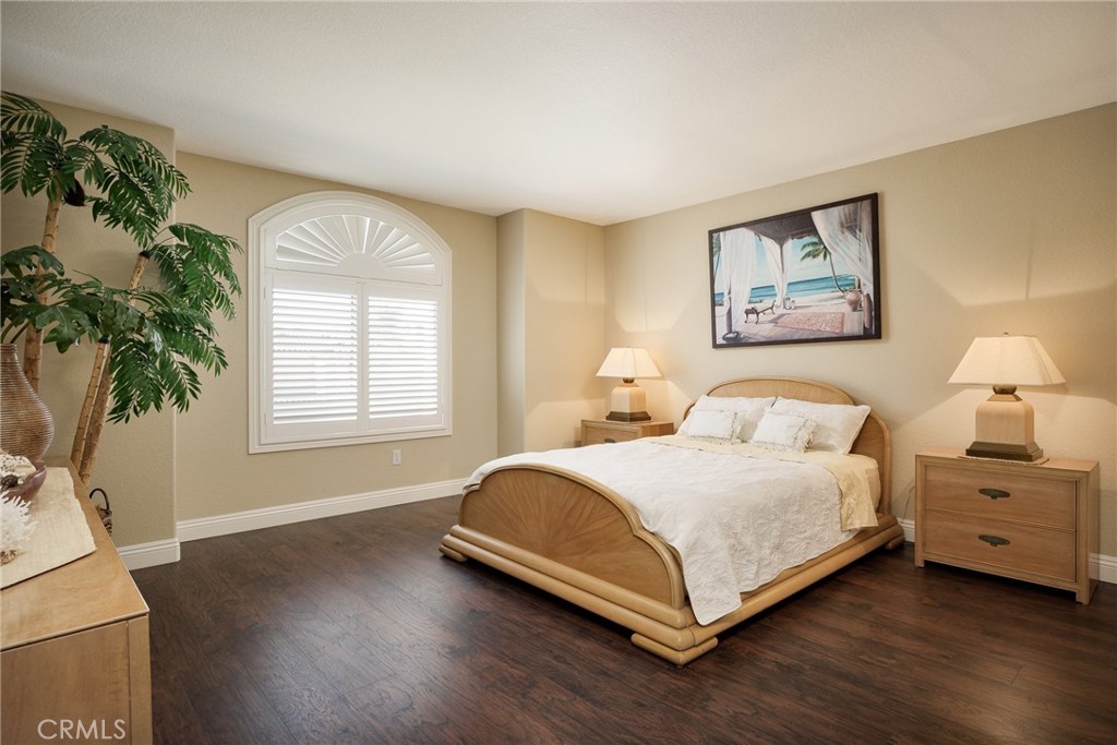 2163 Thyme