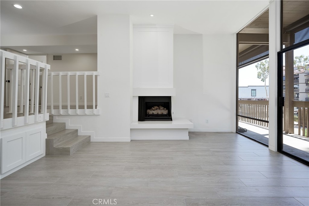 5116 Marina Pacifica N