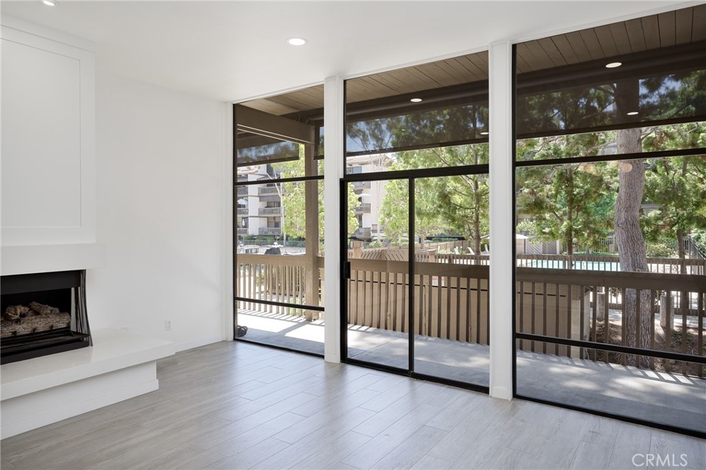5116 Marina Pacifica N