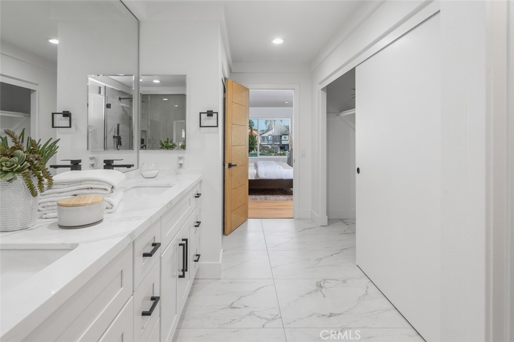 22627 Lakeside Lane