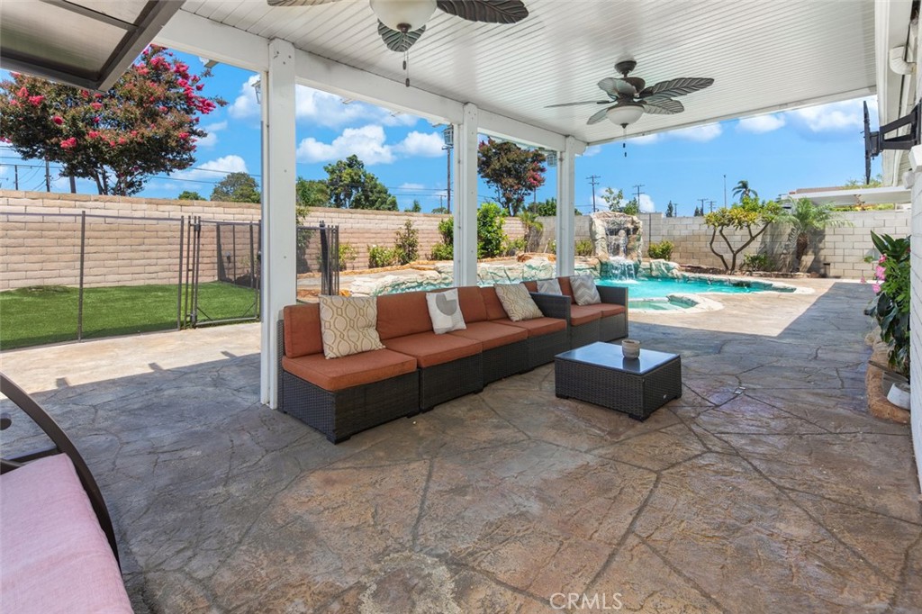 11157 Flower Ave