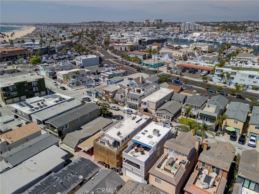 1913 Court Street