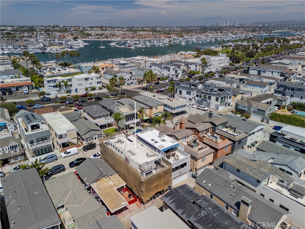 1913 Court Street