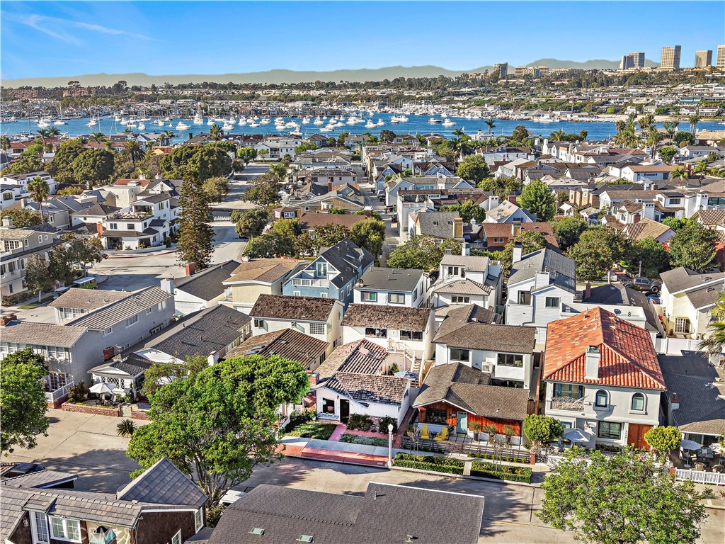 2012 E Ocean Boulevard