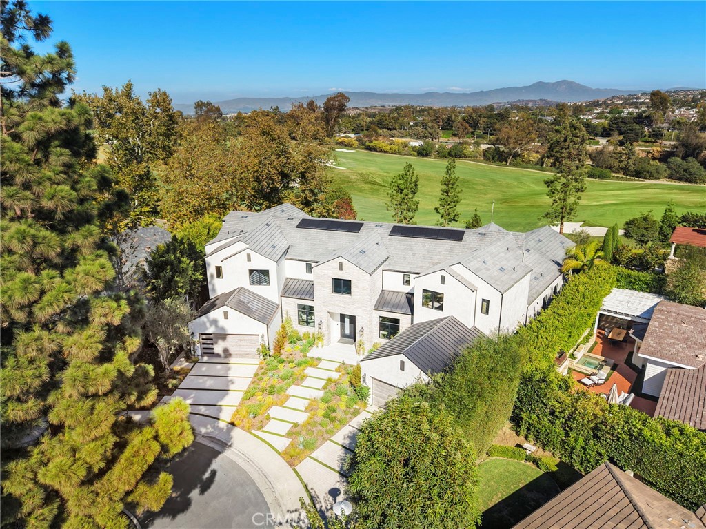 76 Hillcrest Lane