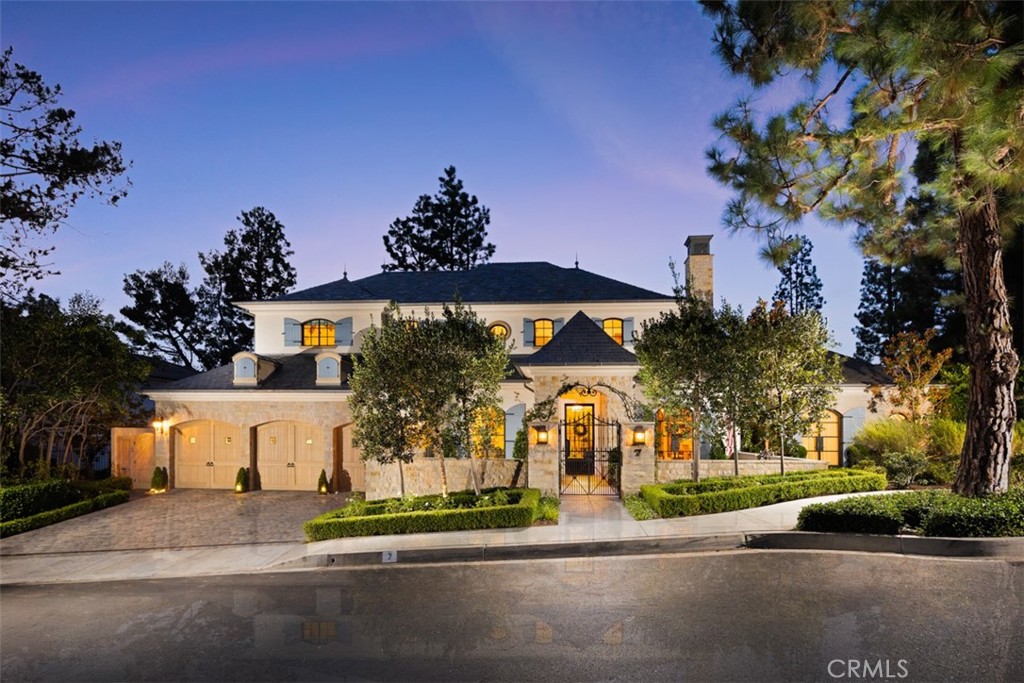 7 Oakmont Lane