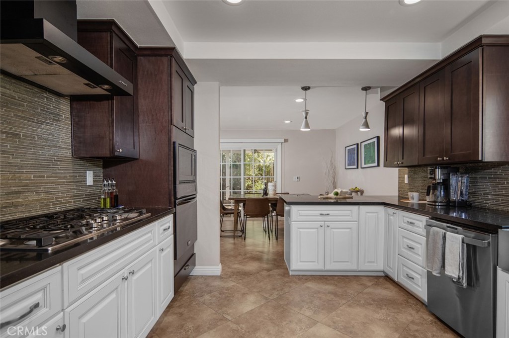 24762 Glenwood Drive