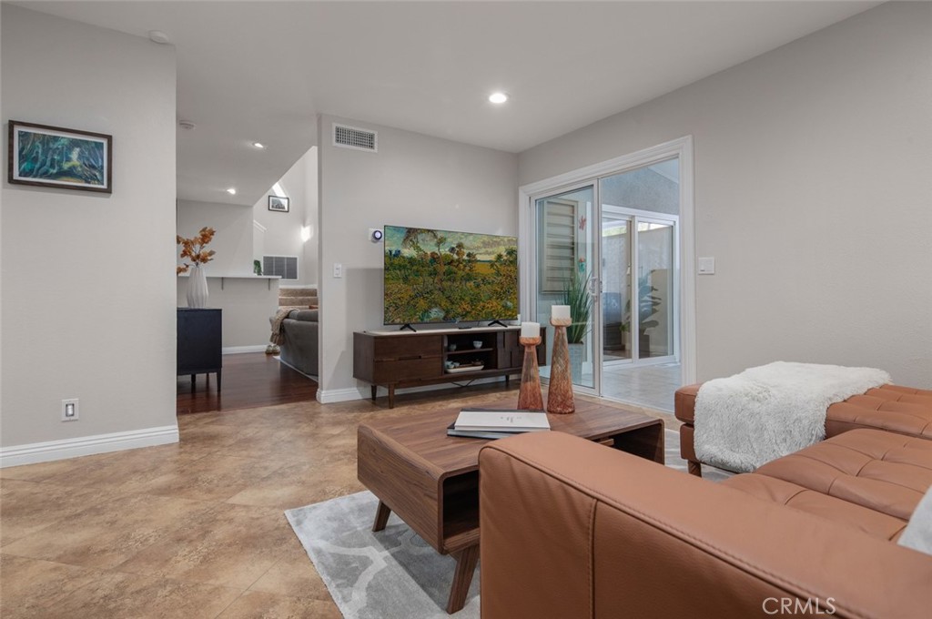 24762 Glenwood Drive