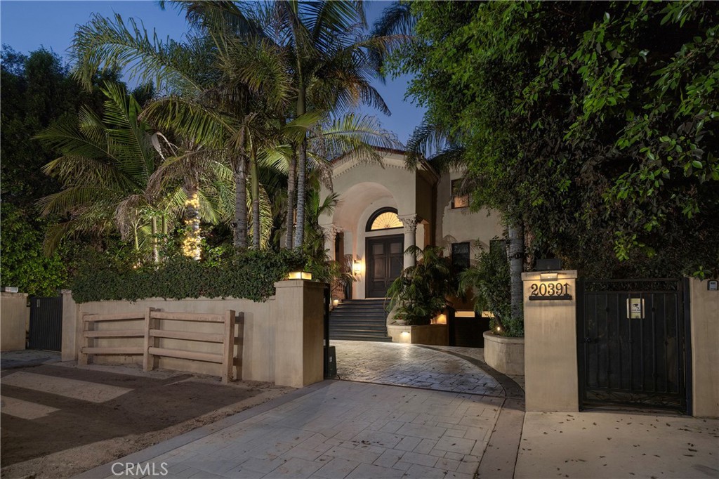20391 SW Cypress
