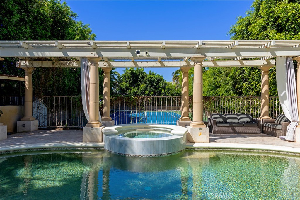 20391 SW Cypress