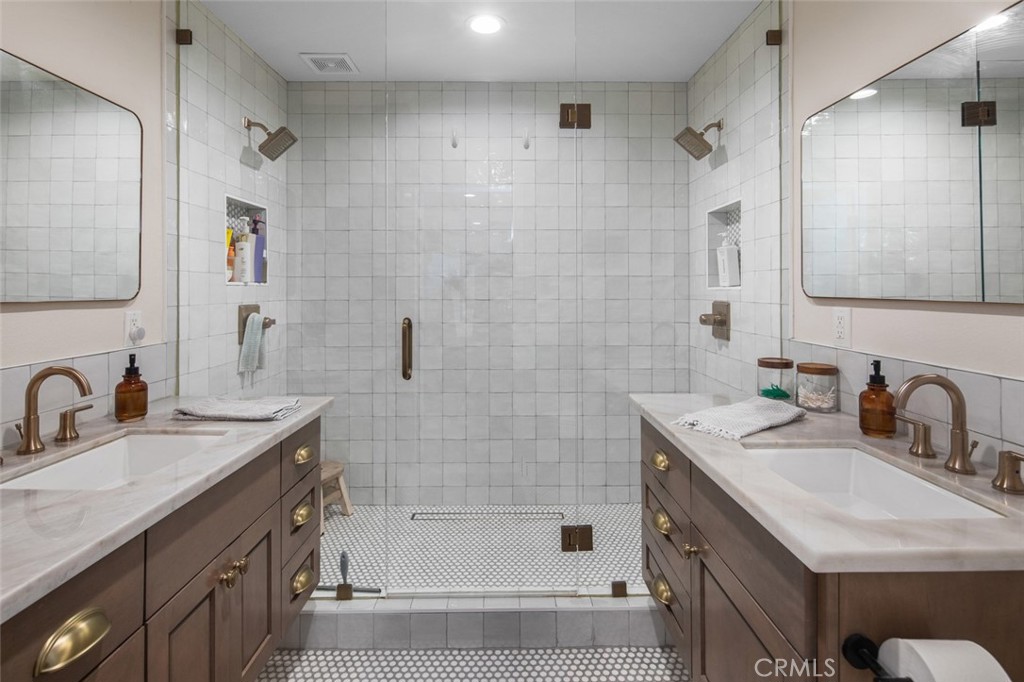 24162 Minnetonka Lane