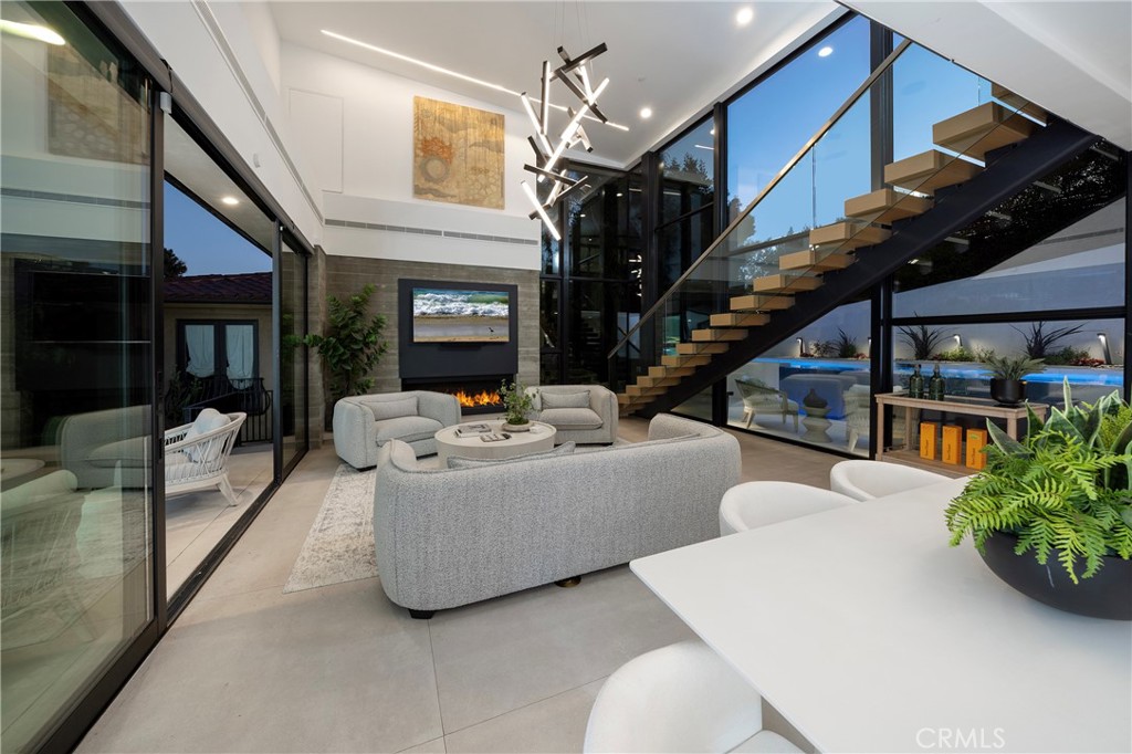 1414 Dunning Drive