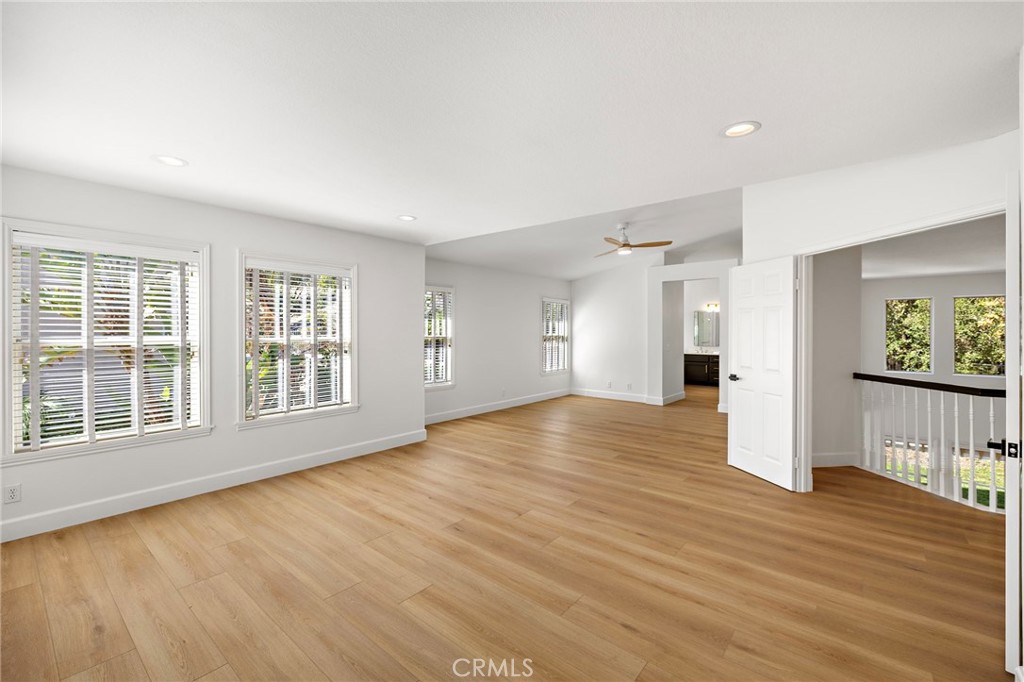 2 Bootstrap Court