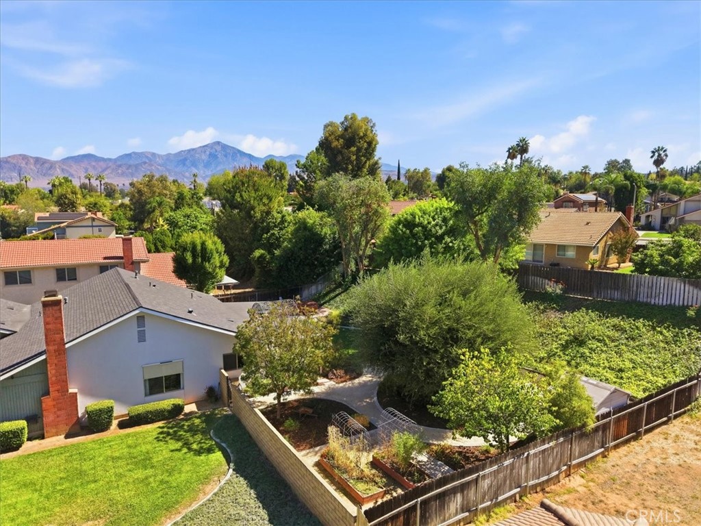 1418 Diamond Court