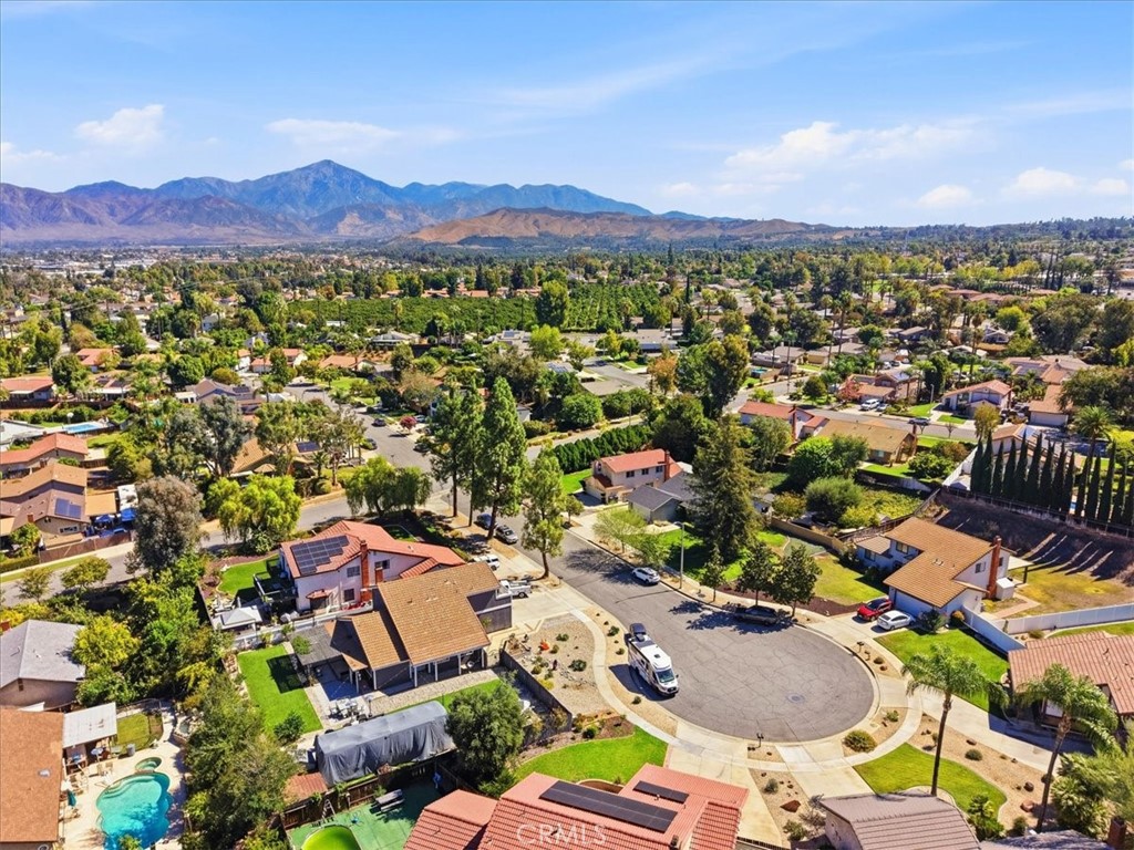 1418 Diamond Court