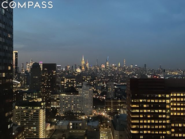 388 Bridge Street 32-G