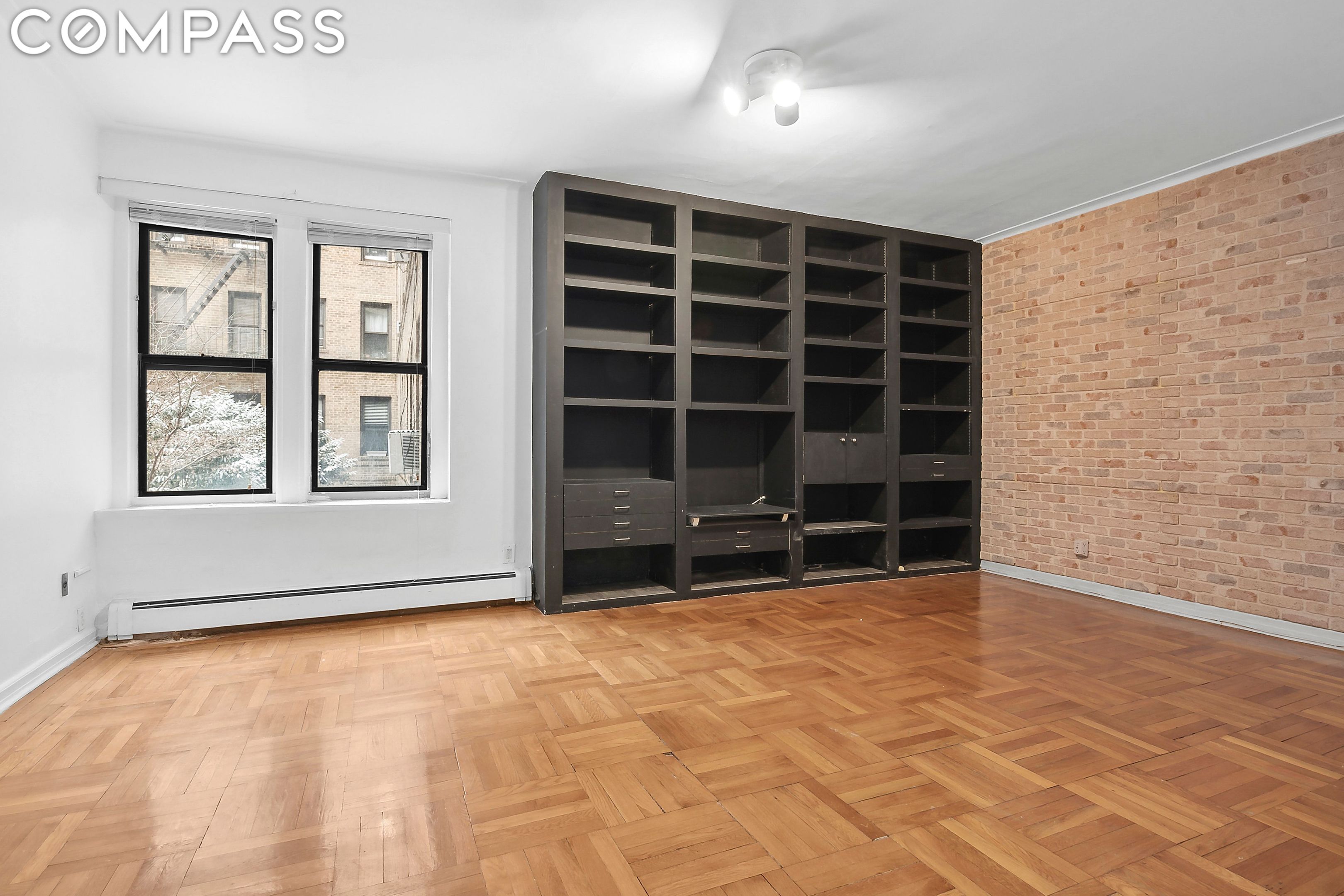 7101 Colonial Road R1E