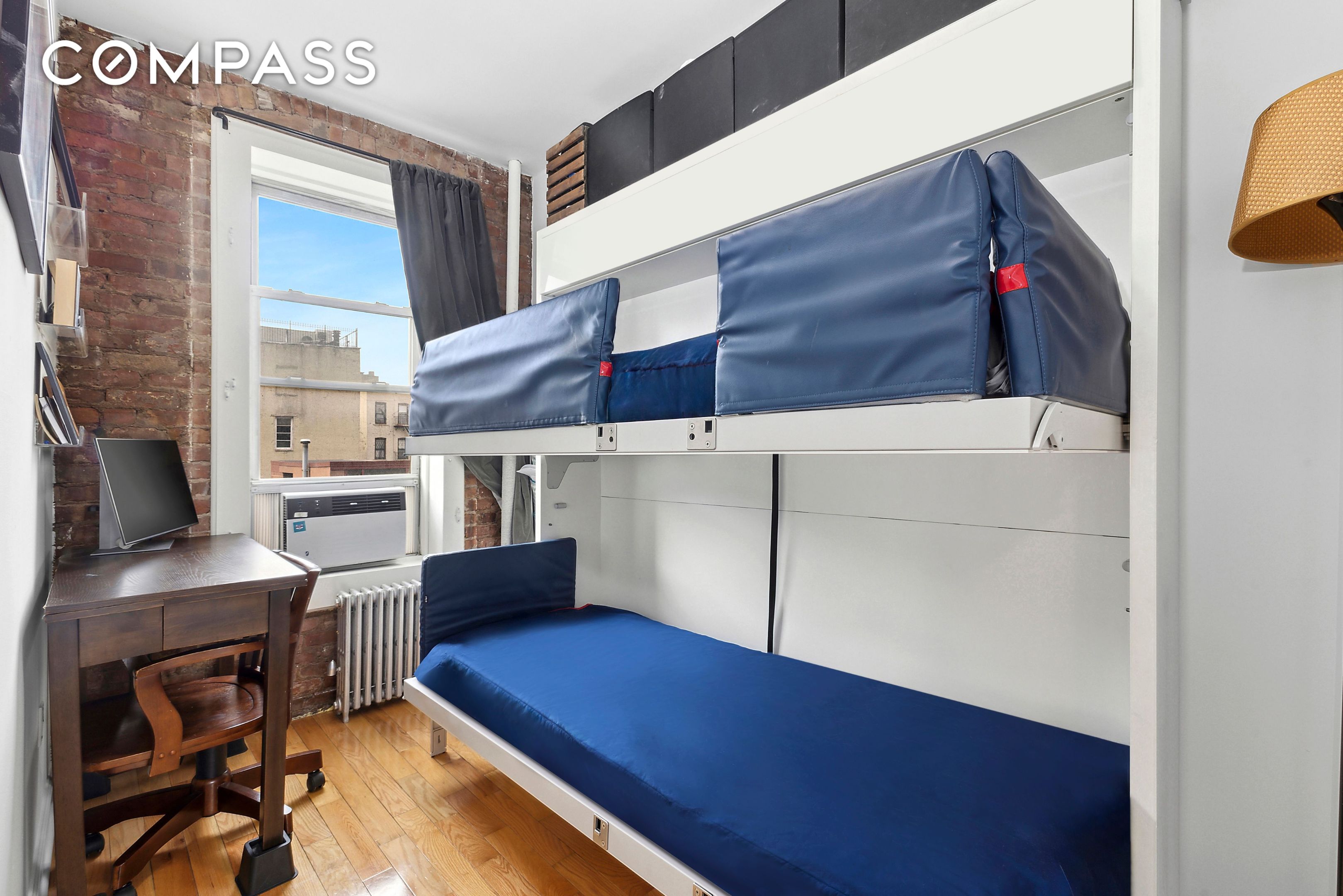124 Thompson Street 21