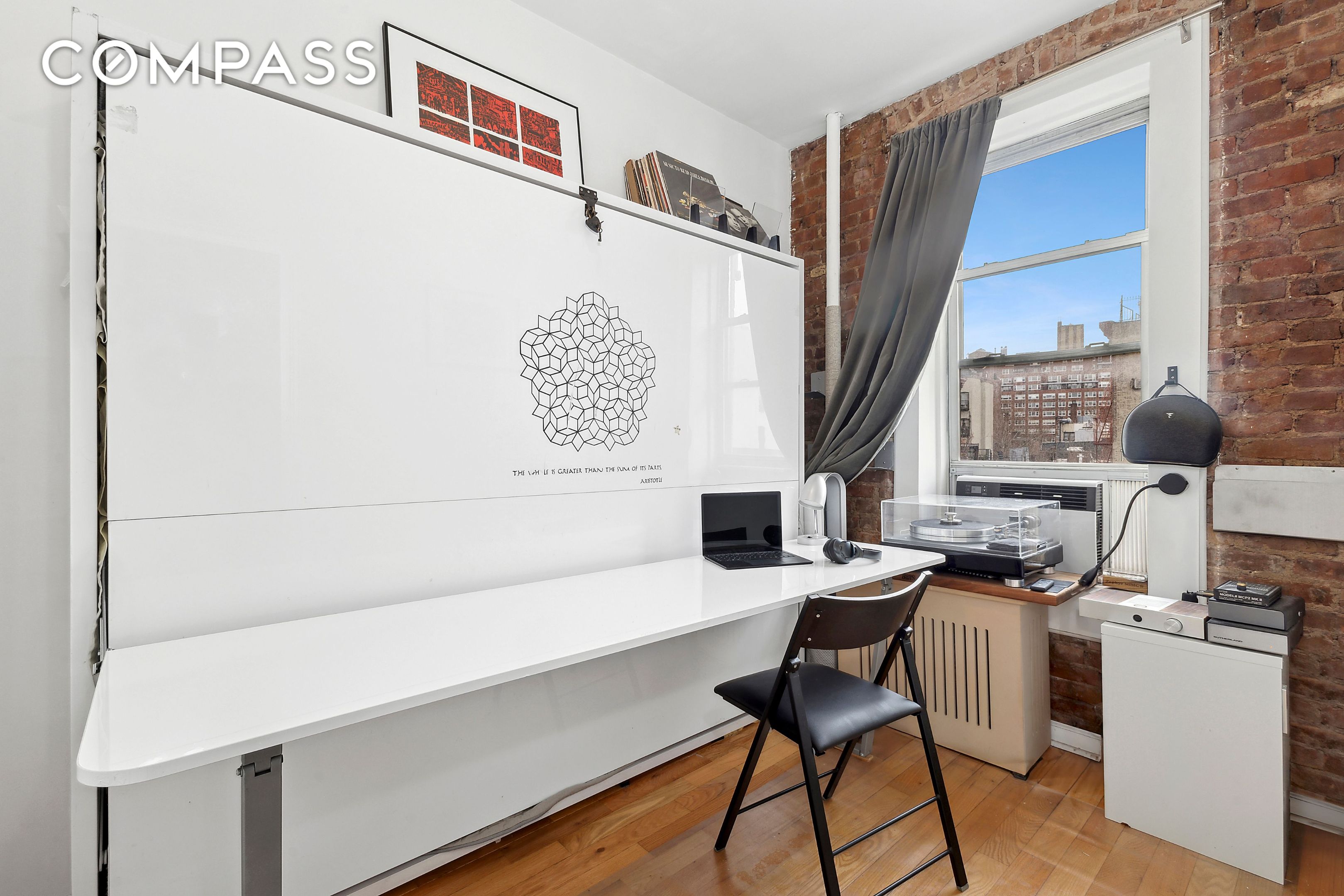 124 Thompson Street 21