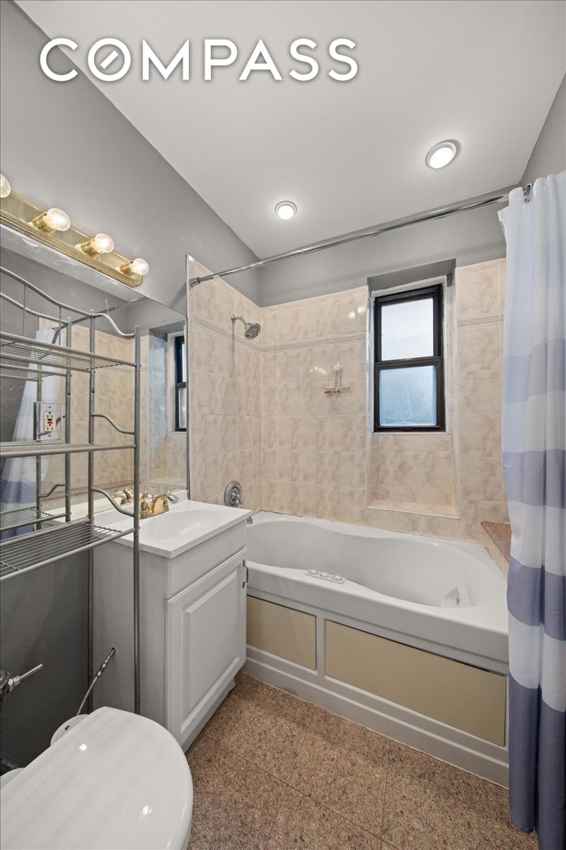 2 Marine Avenue 1B