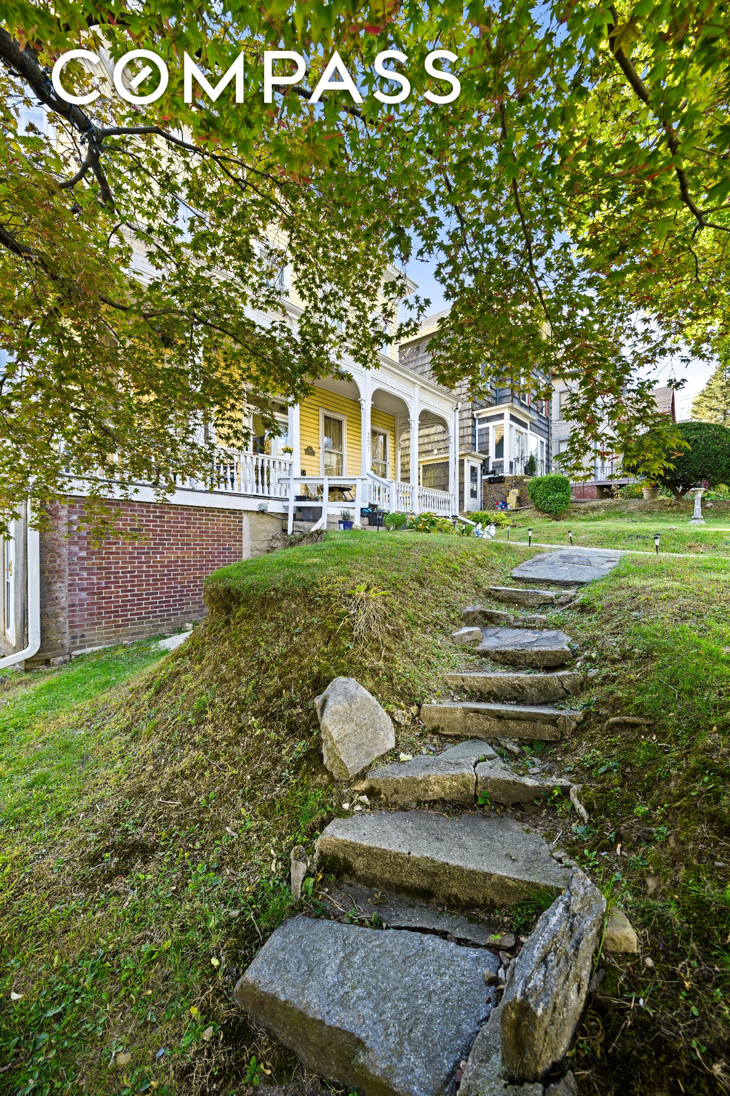 351 St Pauls Avenue