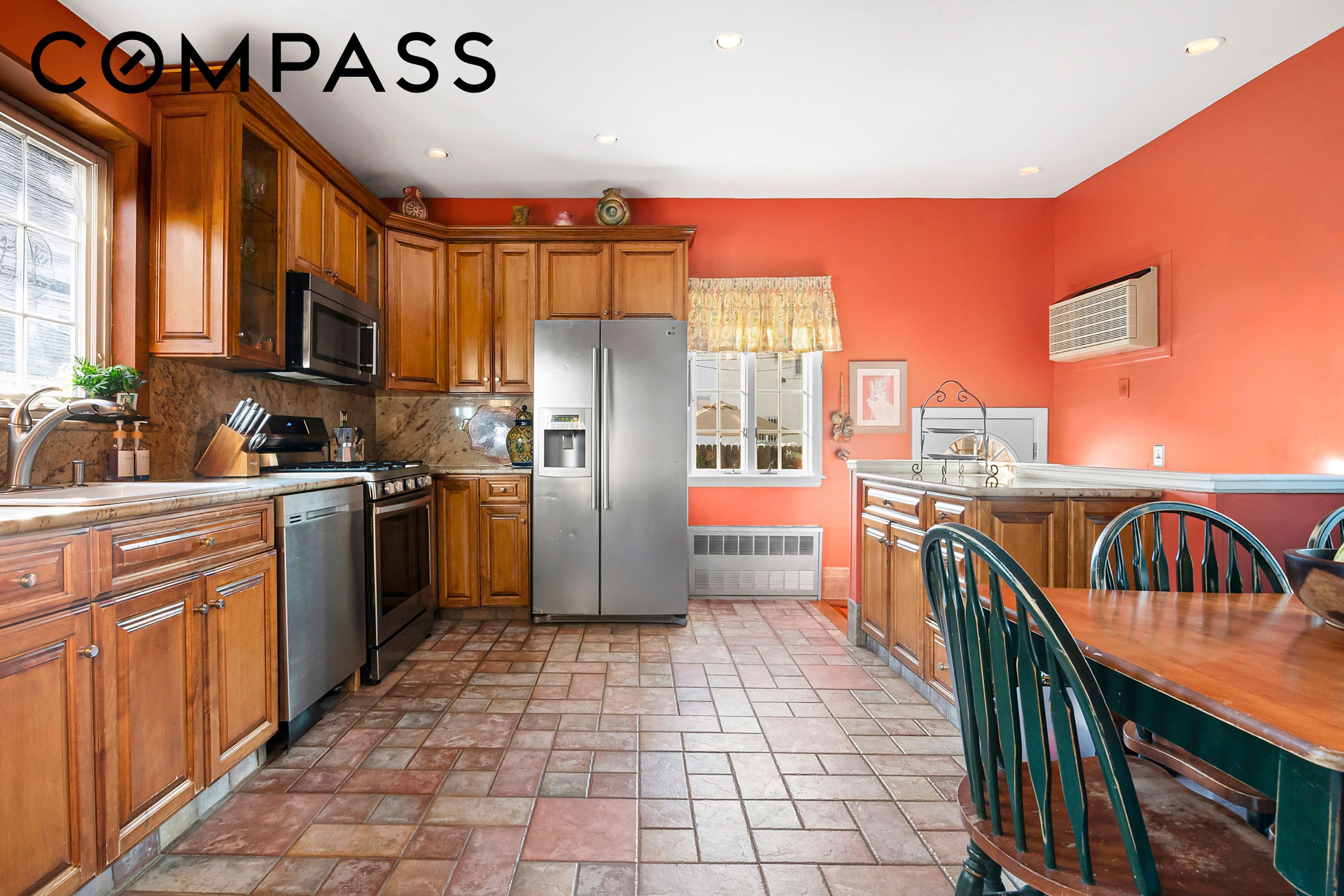 1384 E 29th Street